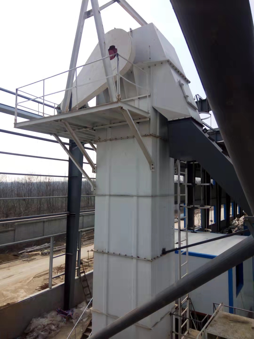 TH系列環(huán)鏈斗式提升機